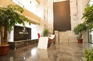 杭機(ji)股份總(zǒng)部辦公(gōng)環境