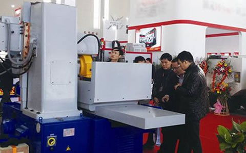 杭(háng)機股份以市(shì)場爲導向 多(duō)措并舉進一(yī)步完善營銷(xiāo)體系