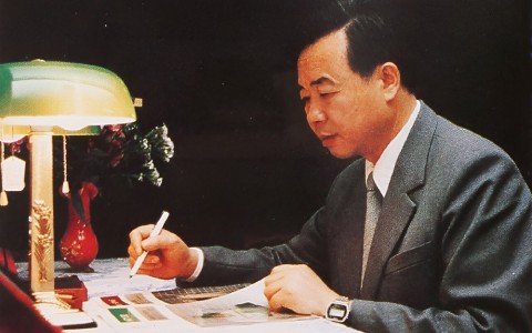 殚精竭慮(lǜ)四十載 鞠(jū)躬盡瘁杭(hang)機情 ——深切(qiē)懷念鄭陽(yang)生廠長