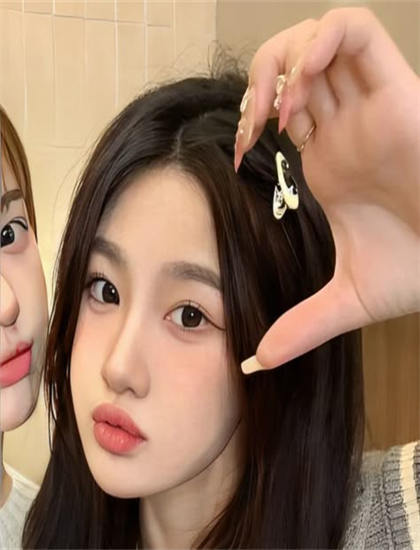 人物解析《钻石13计划》：探索配角的精彩演绎与功能作用 理解角色塑造的艺术